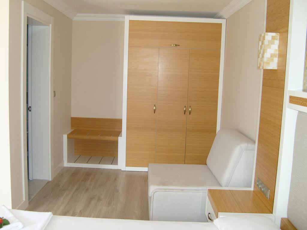 Simin Hotel Akyarlar Bagian luar foto